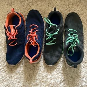 Blue/coral or Gray/mint Reebok trainers